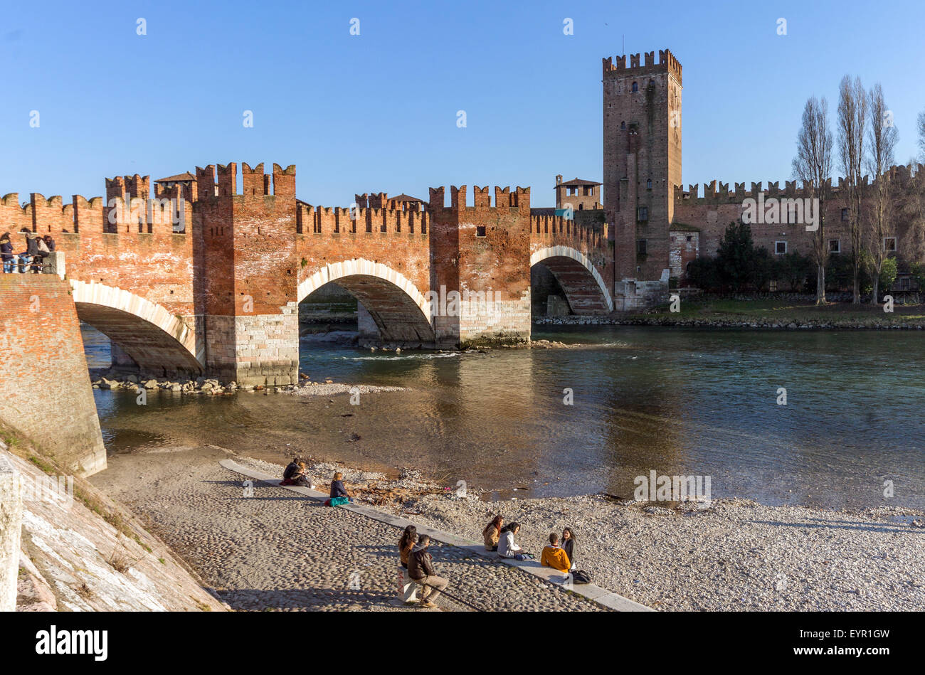 Italia, Venecia, Verona, el puente Scaligero Foto de stock