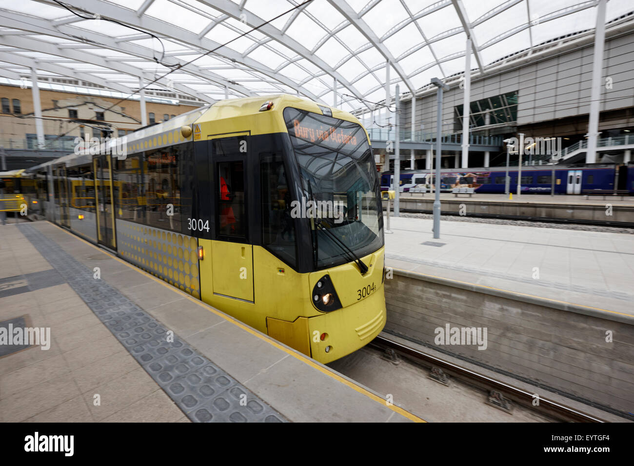 El tranvía Metrolink en Victoria Station, Manchester, Inglaterra Foto de stock