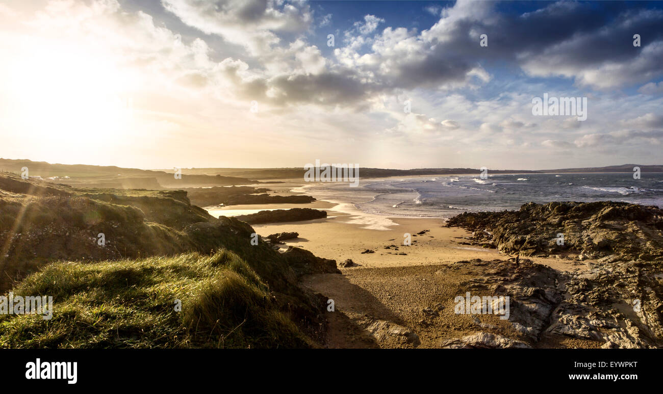 Amanecer en Playa Gwithian, Cornwall, Inglaterra, Reino Unido, Europa Foto de stock