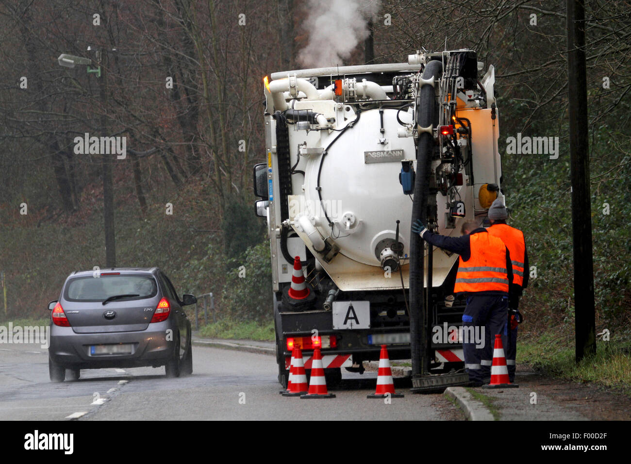 Camión vacío limpieza de la canalización, Alemania Foto de stock