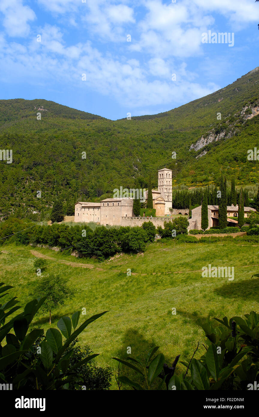 La Abadía de San Pedro en Valle. Ferentillo. Valnerina. Terni. La Umbría. Italia. Europa Foto de stock