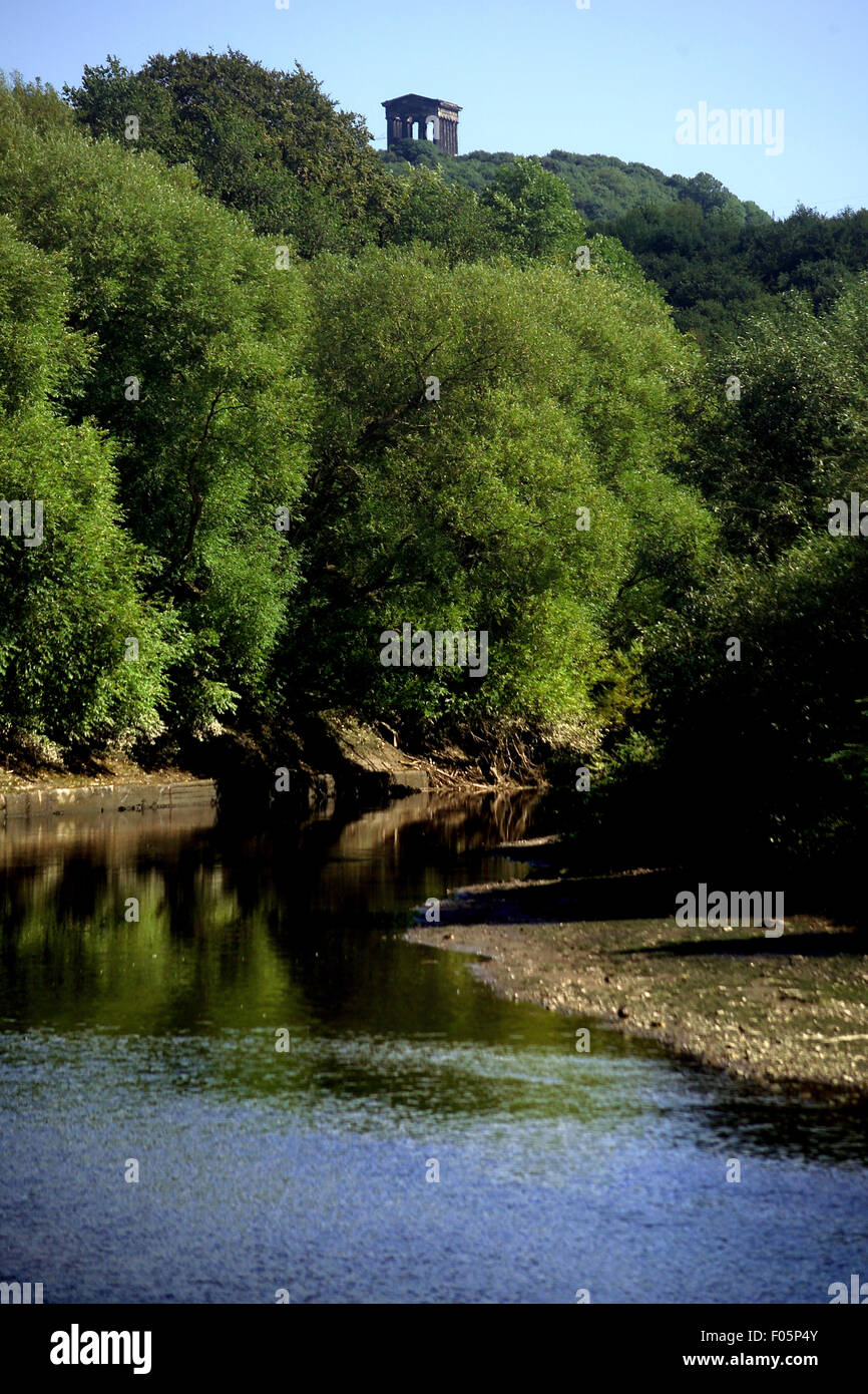 Penshaw Monument y el desgaste del río Foto de stock