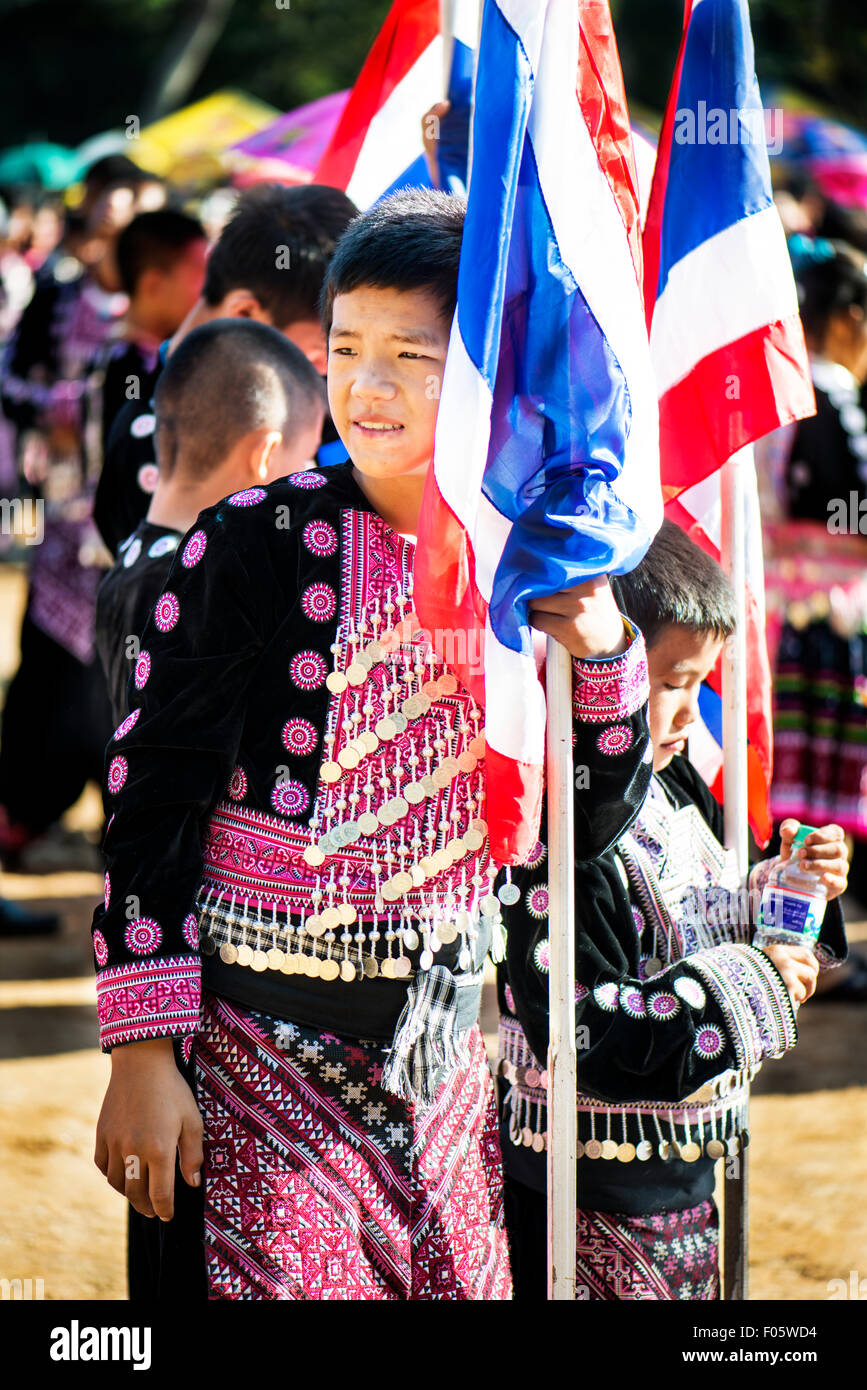 Pueblo Hmong en su fiesta de año nuevo en Chiang Mai, Tailandia, en Asia. Foto de stock