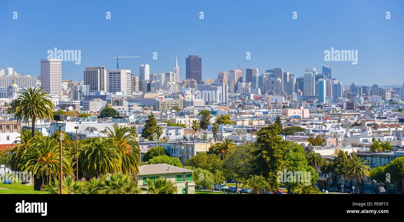 El centro de San Francisco, vista desde el parque Dolores Foto de stock