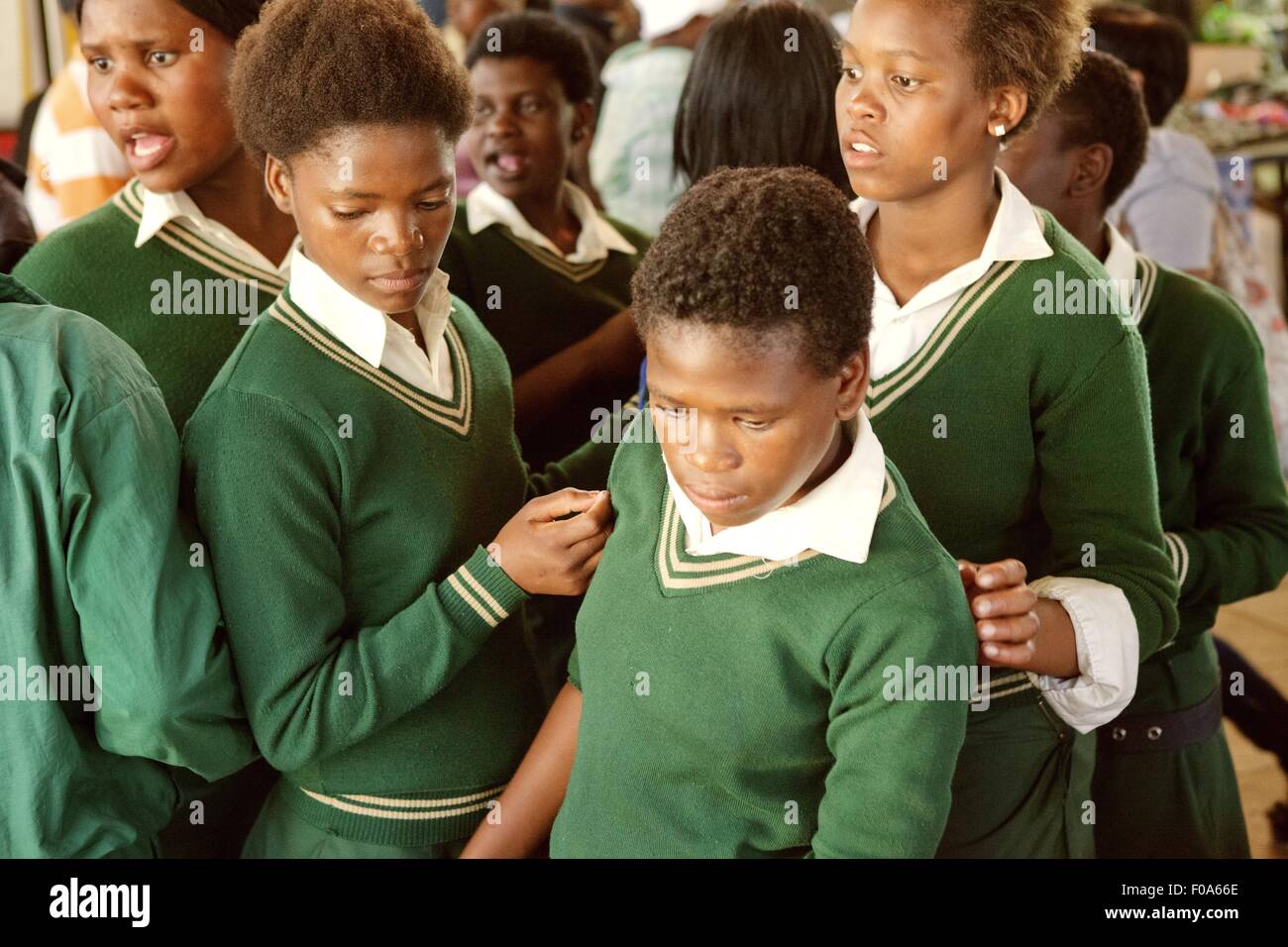 Green uniforms fotografías e imágenes de alta resolución - Alamy