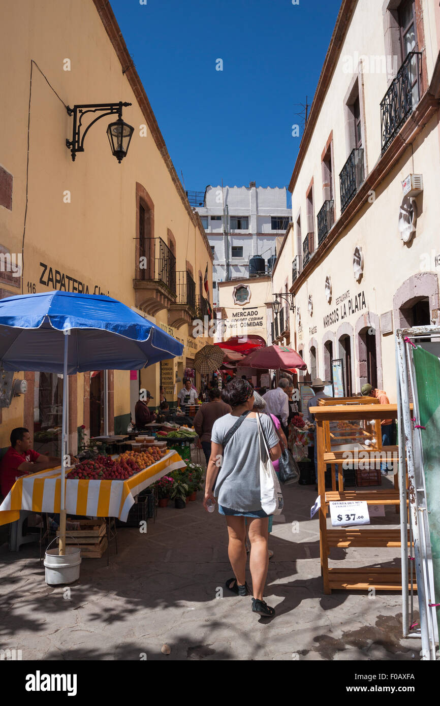 La vida cotidiana en el mercado de la ciudad. Zacatecas, ZAC. México
