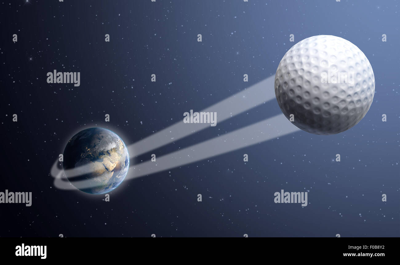 Un concepto deportivo mostrando una pelota de golf habitual arremetida fuera y por encima de la tierra sobre un fondo espacio estrellado. Foto de stock
