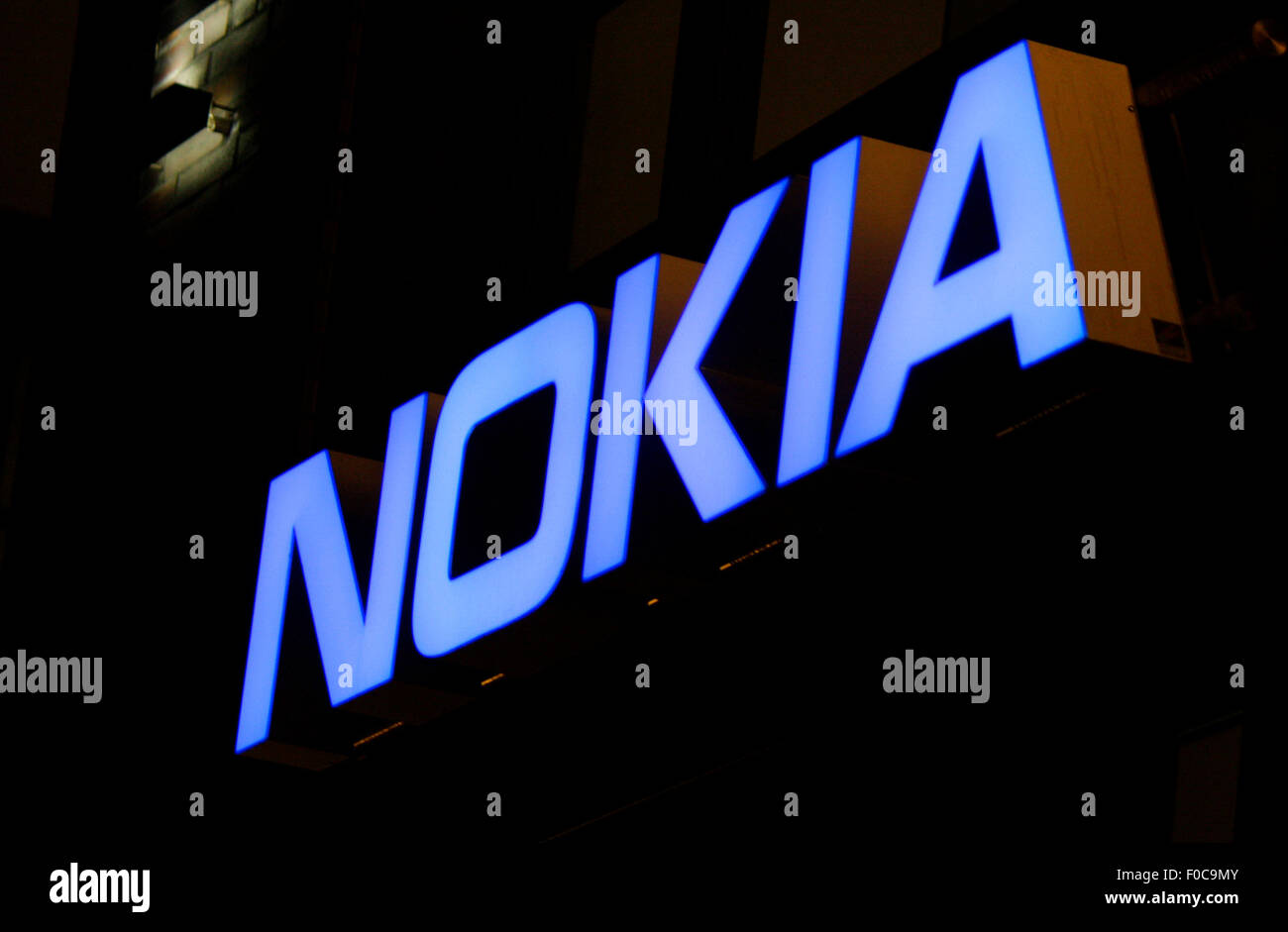 Markenname: "Nokia", Dezember 2013, Berlín. Foto de stock