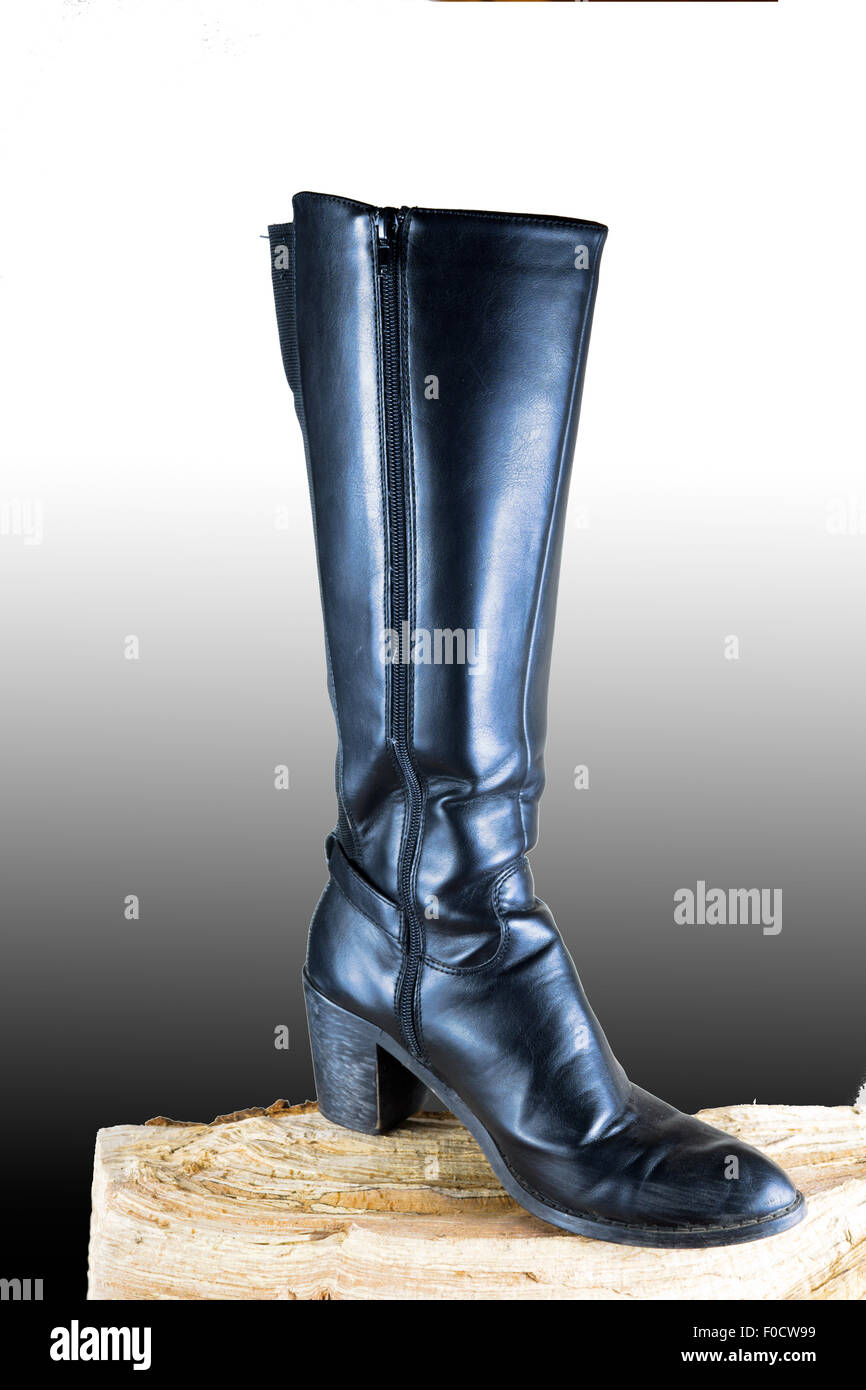 mujeres con botas de trabajo