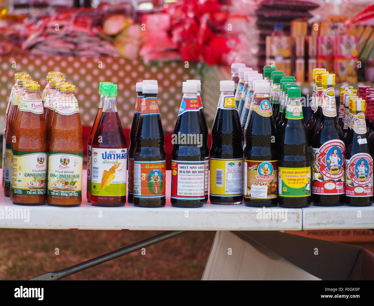 Salsas embotelladas fotografías e imágenes de alta resolución Alamy