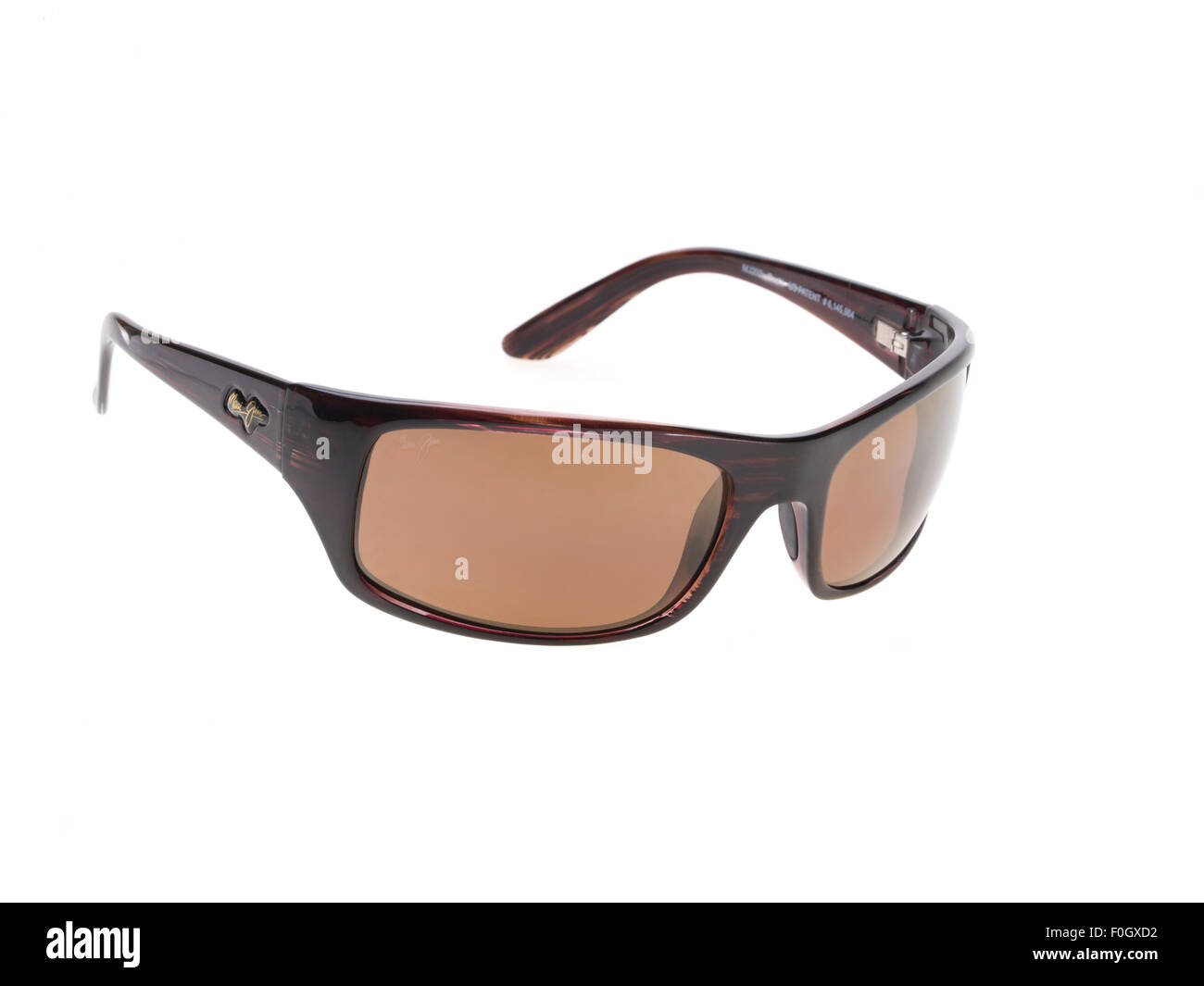 Maui Jim gafas de sol polarizadas creado en Hawaii, EE.UU. Modelo - Peahi, Borgoña con HCL lentes de bronce Fotografía de stock Alamy