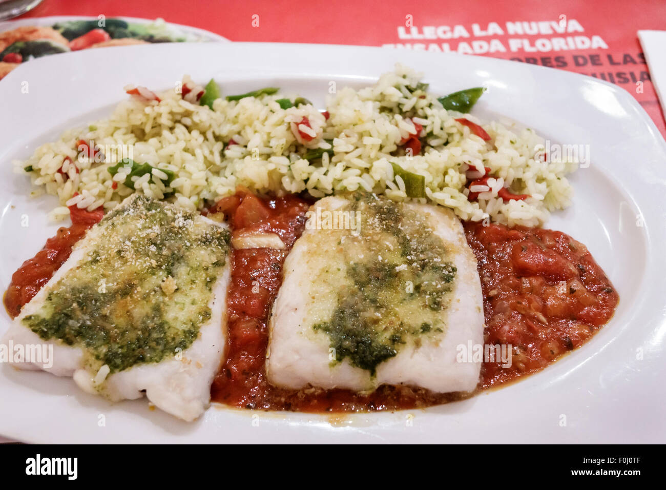 Madrid ESPAÑA,EUROPA,ESPAÑOL,HISPANIC LATINO INMIGRANTES Minorías de  inmigrantes étnicos,Salamanca,Recoletos,Calle Alcalá,Vips,RESTAURANT  RESTAURANTES Fo Fotografía de stock - Alamy