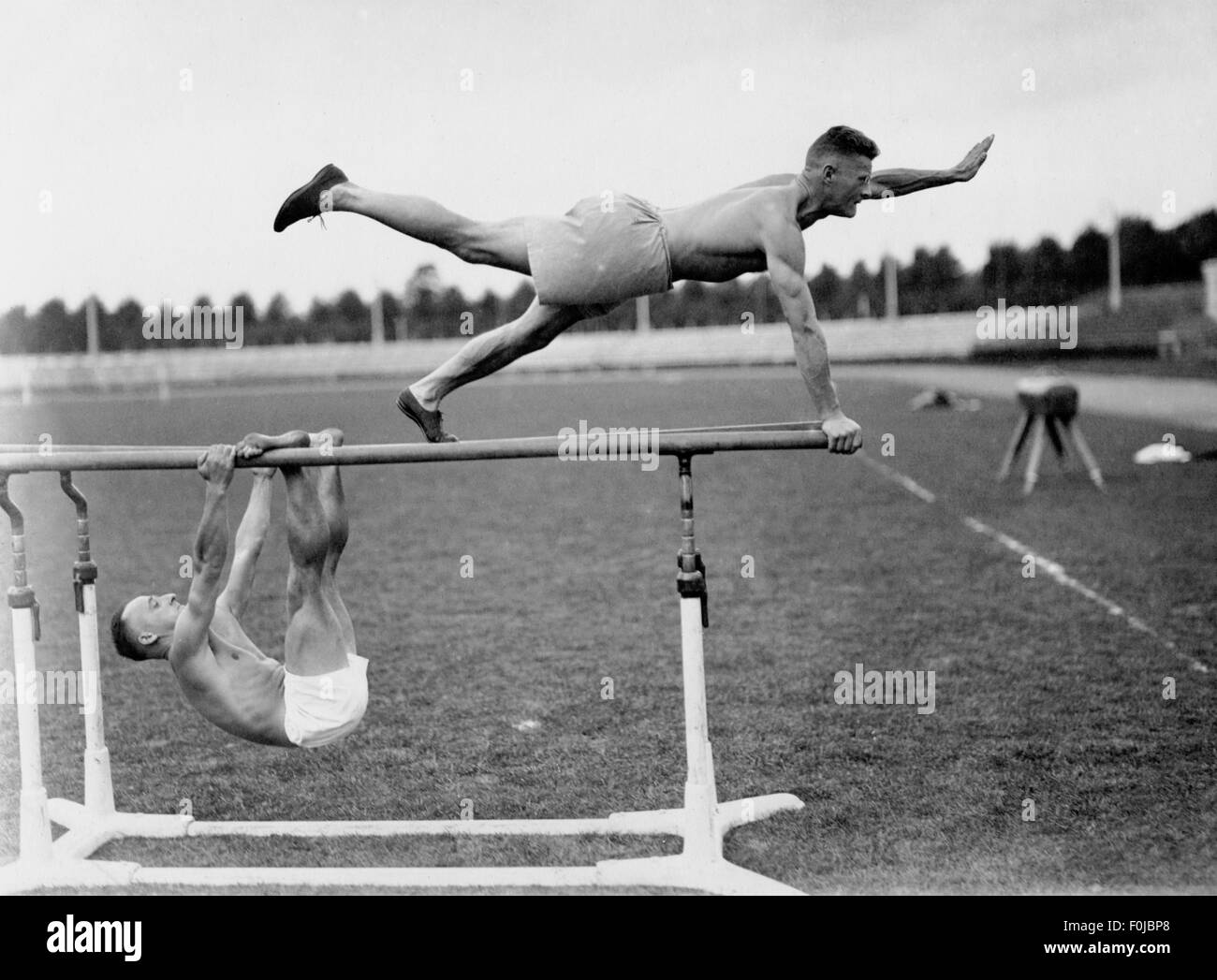 Deportes, gimnasia, hombres en los bares, estadio de Frankfurt, 1920, Derechos adicionales-Clearences-no disponible Foto de stock
