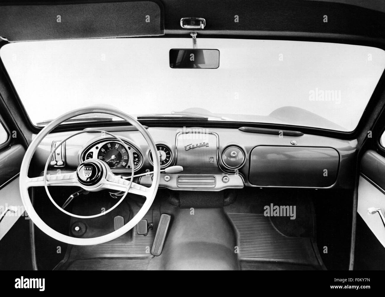 Transporte / transporte, coche, variantes de vehículo, Ford Taunus 12M (G13), vista interior, en la parte delantera, 1956, Derechos adicionales-Clearences-no disponible Foto de stock
