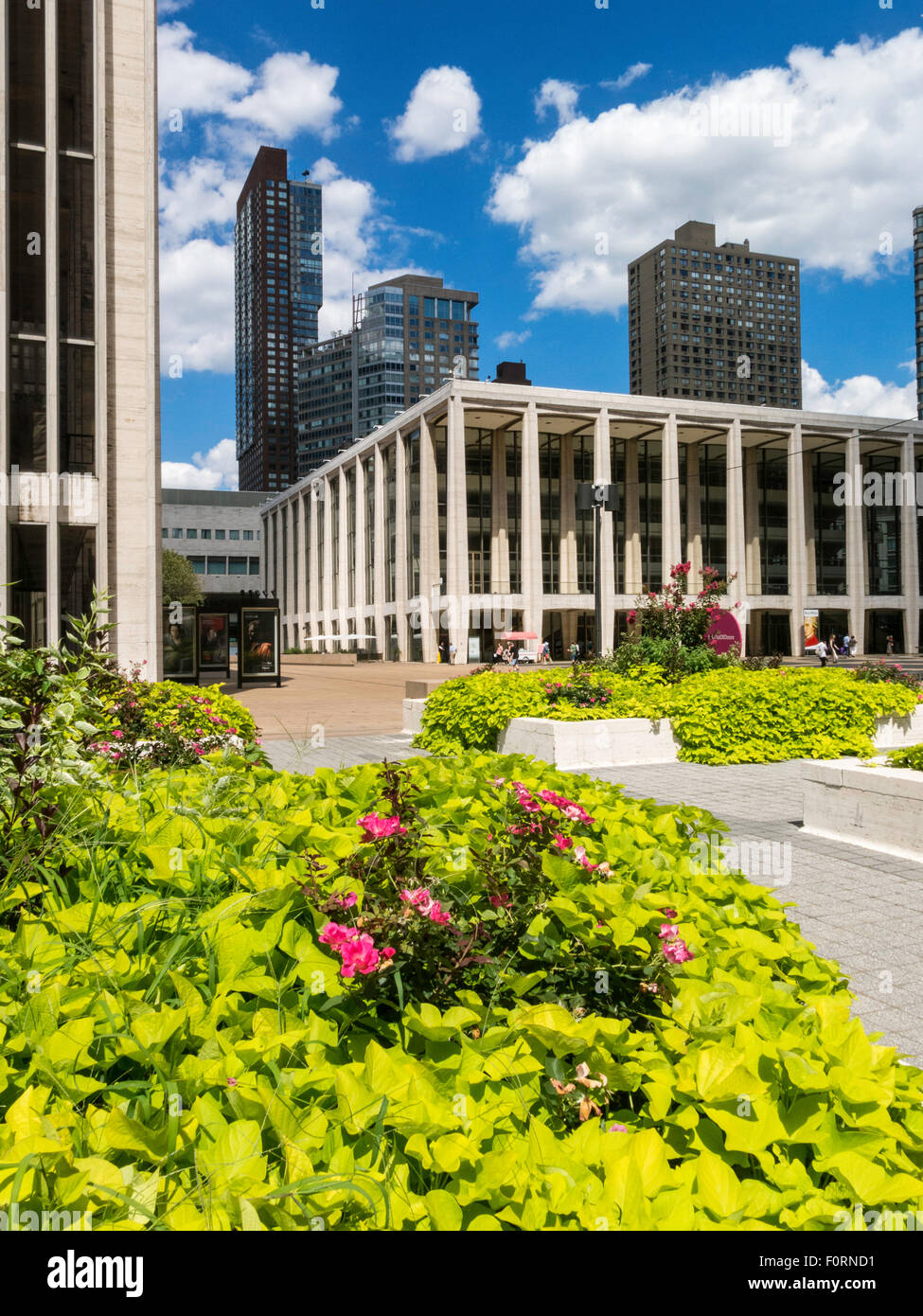 Parque Damrosch en Lincoln Center, Nueva York Fotografía de stock Alamy