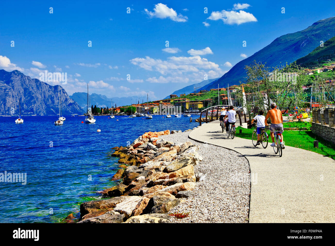 Lago di Garda- Italiano, vacaciones, actividades al aire libre Foto de stock