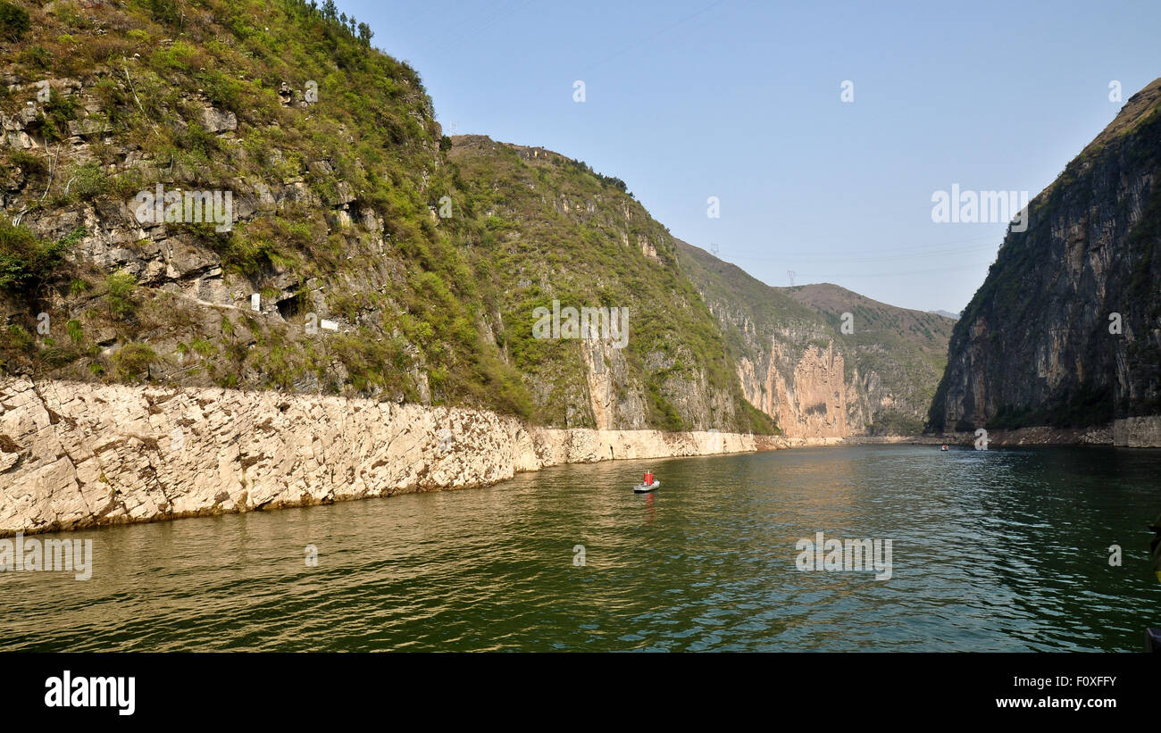 Boca del Río Daning donde se reúne con el río Yangtsé, Wushan, Chongqing, China Foto de stock