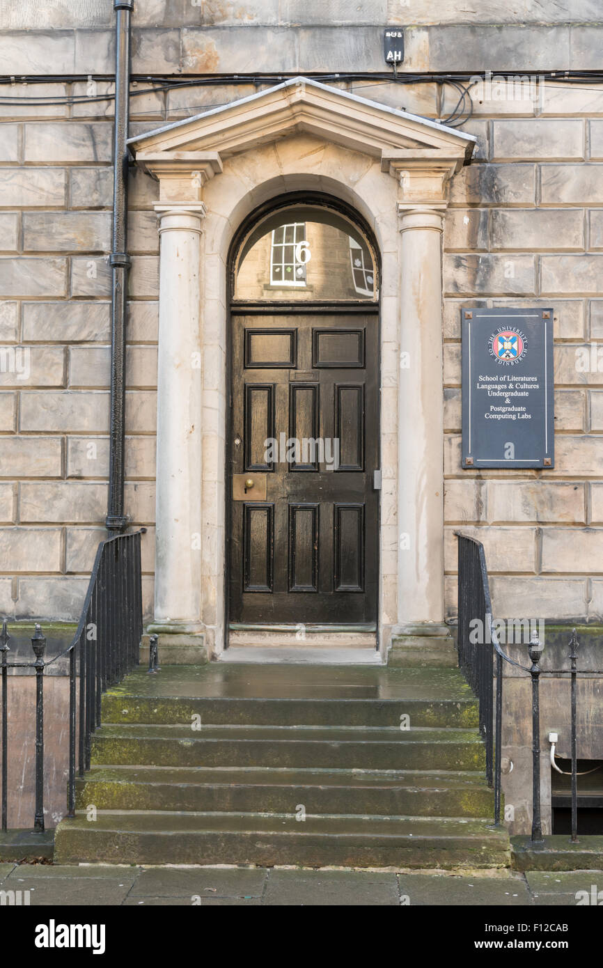 La Universidad de Edimburgo Escuela de Idiomas Literaturas y culturas, Buccleuch Place, Edimburgo, Escocia, Reino Unido Foto de stock
