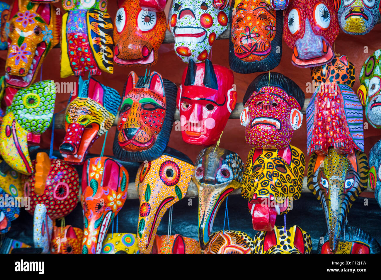 Mascaras guatemaltecas fotografías e imágenes de alta resolución - Alamy