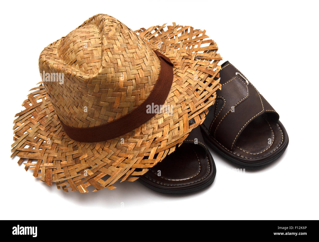 Los hombres sandalias y sombrero Fotografía de stock - Alamy