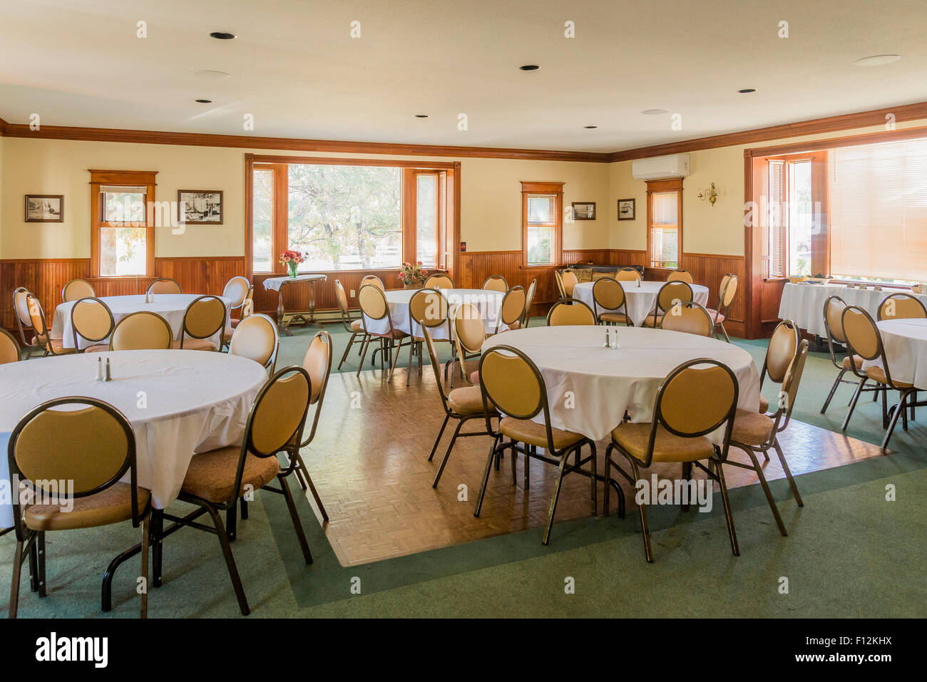 Sala de Banquetes, hotel, Quilchena Quilchena, cerca de Merritt, British Columbia, Canadá Foto de stock