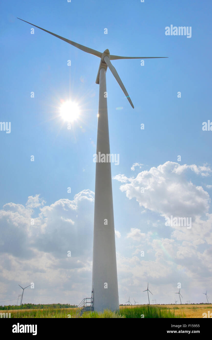 Turbina de viento para energía alternativa Foto de stock