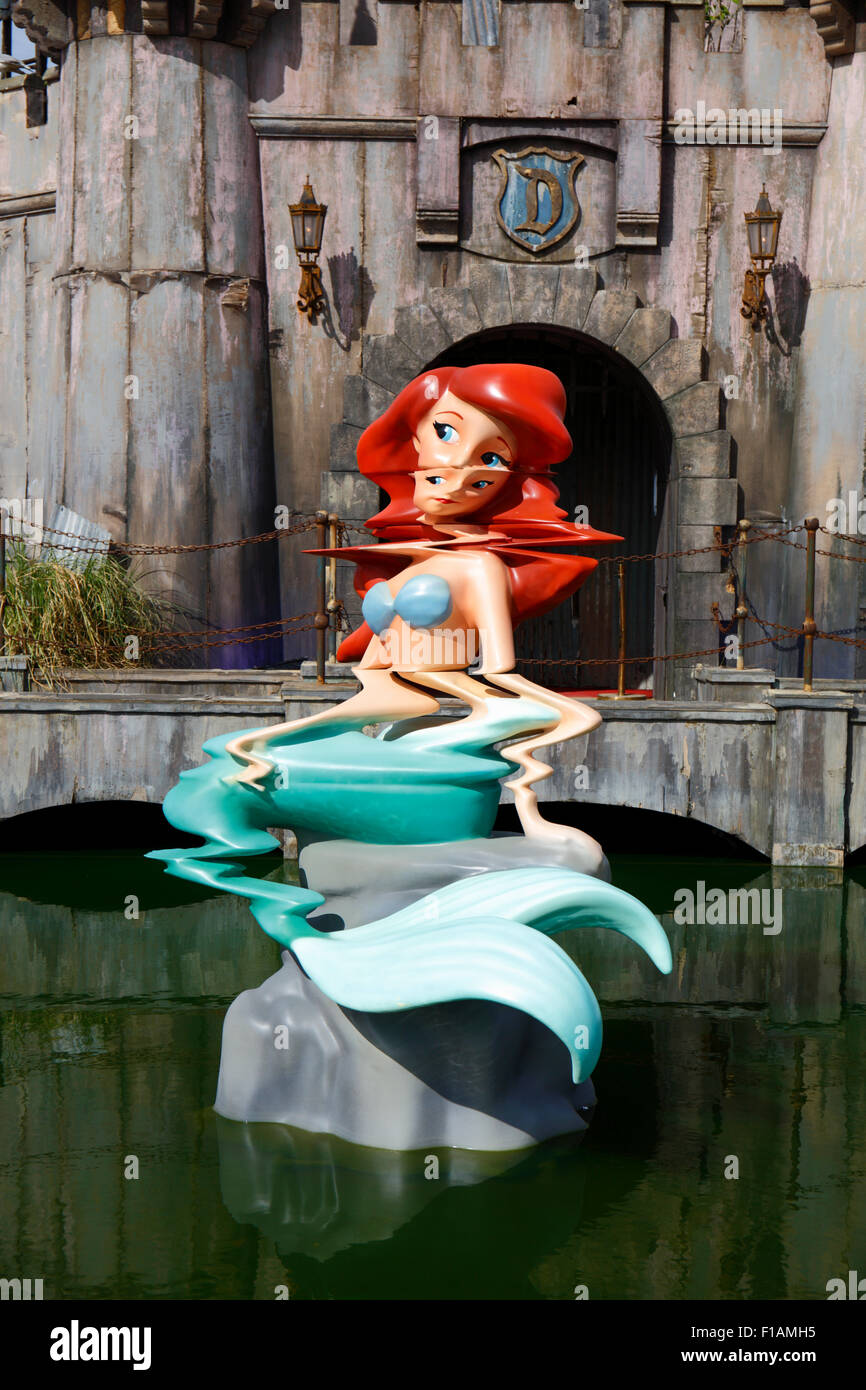 Ariel, la sirenita escultura en Banksy's Dismaland Fotografía de stock