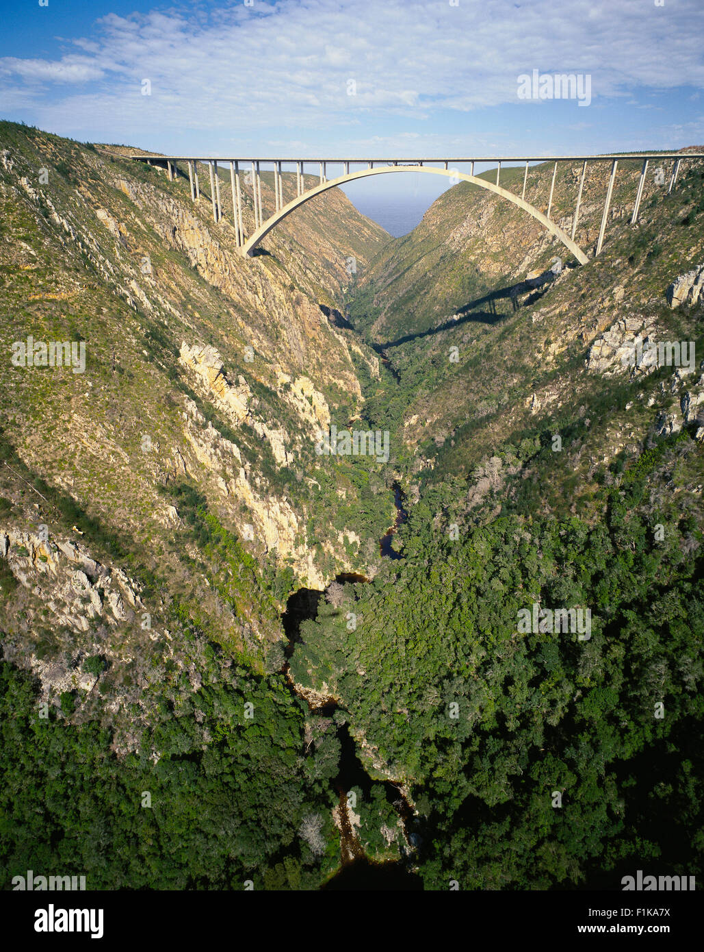 Puente de Storms River Garden Route, Western Cape, Sudáfrica Foto de stock