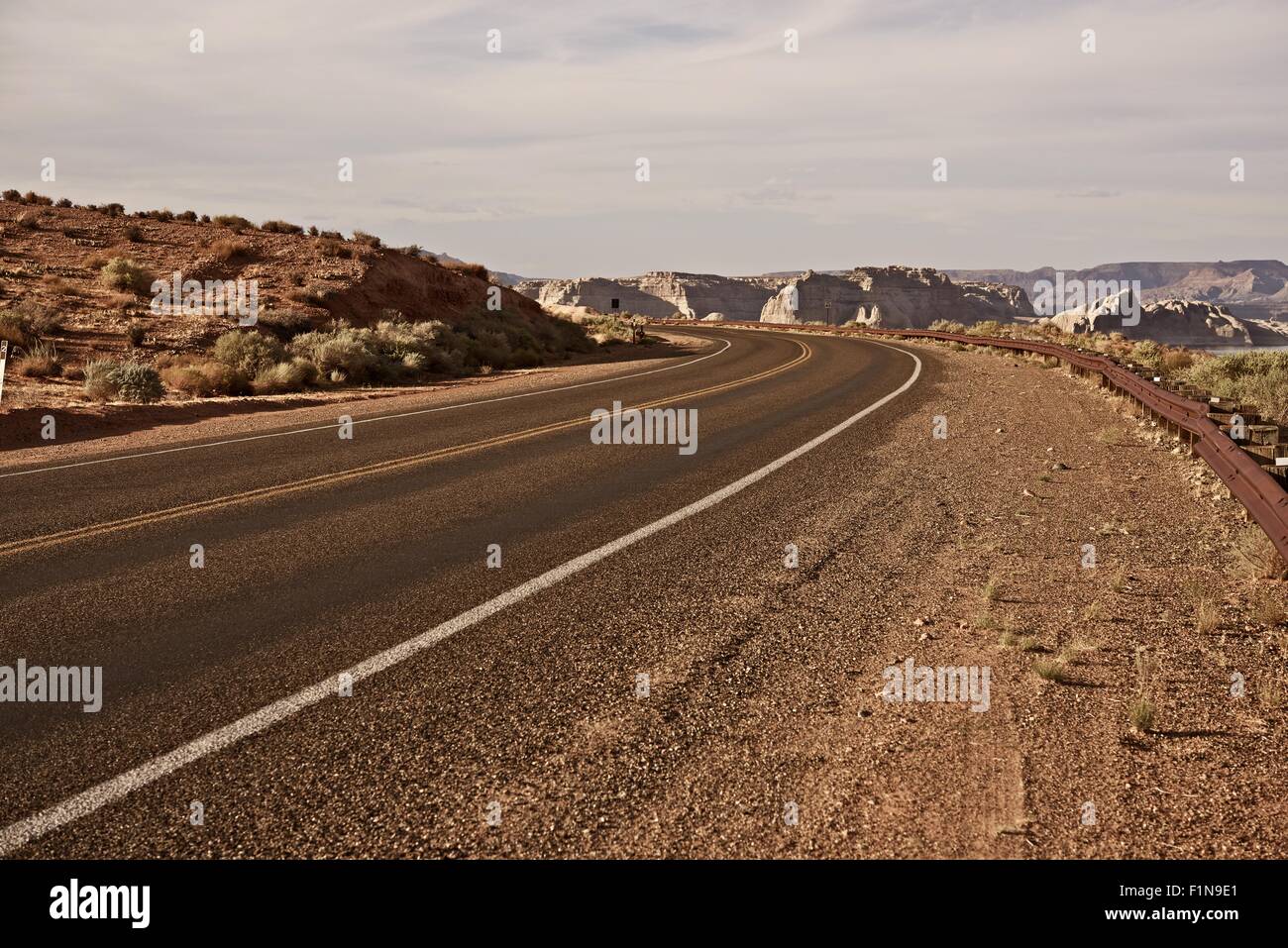 La autopista del norte de Arizona, cerca de Page, Arizona, Estados Unidos. Foto de stock