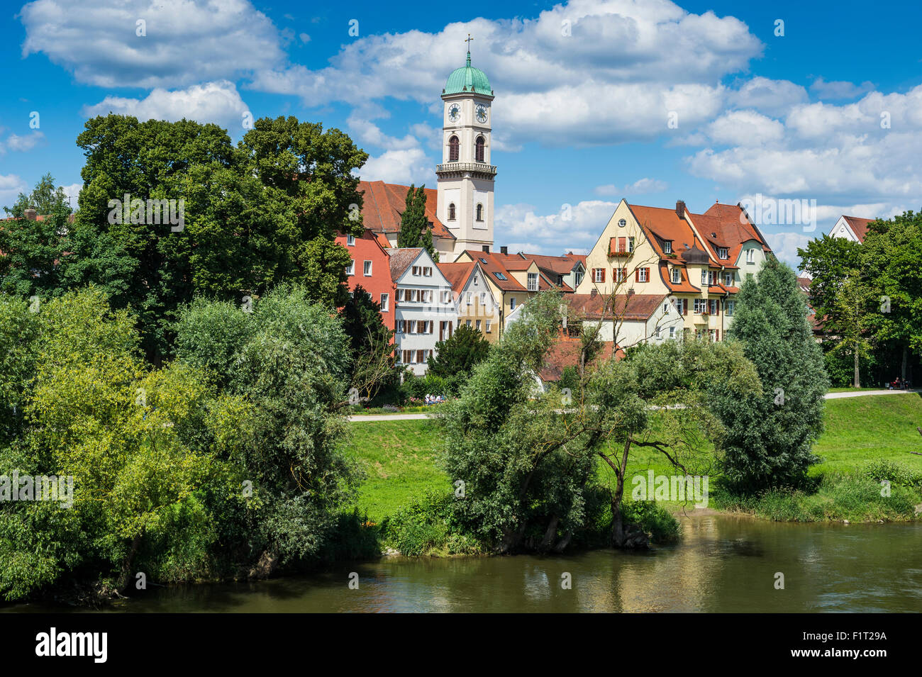 Stadtamhof, casco antiguo de Ratisbona, declarado Patrimonio de la Humanidad por la UNESCO, Baviera, Alemania, Europa Foto de stock