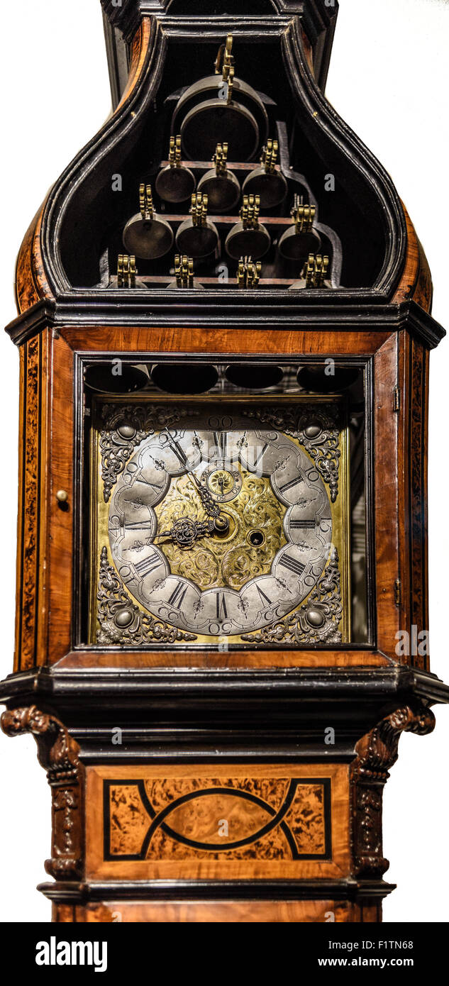 Reloj elegante musical aislado en blanco Foto de stock