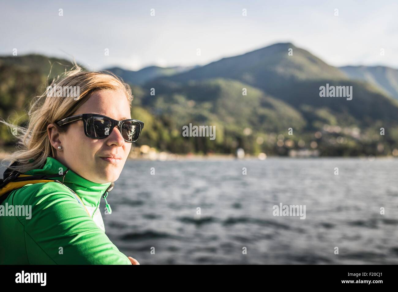 Retrato de mujer joven, el Lago de Como, Italia Foto de stock