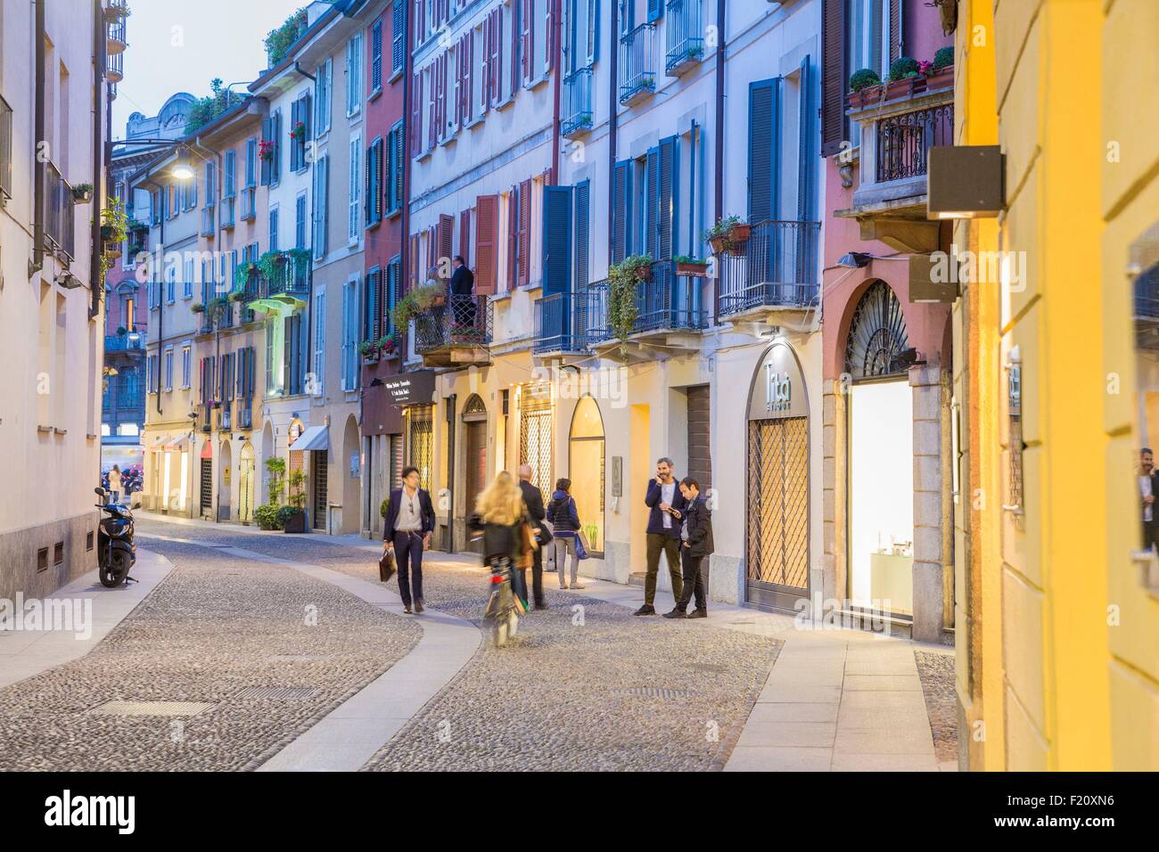 Italia, Lombardía, Milán, calle via Madonnina Foto de stock