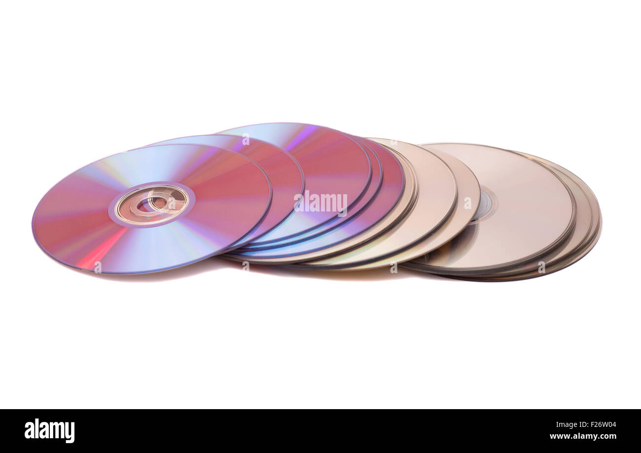 Pila de cd-rom. Disco CD y DVD sobre fondo blanco Fotografía de stock -  Alamy