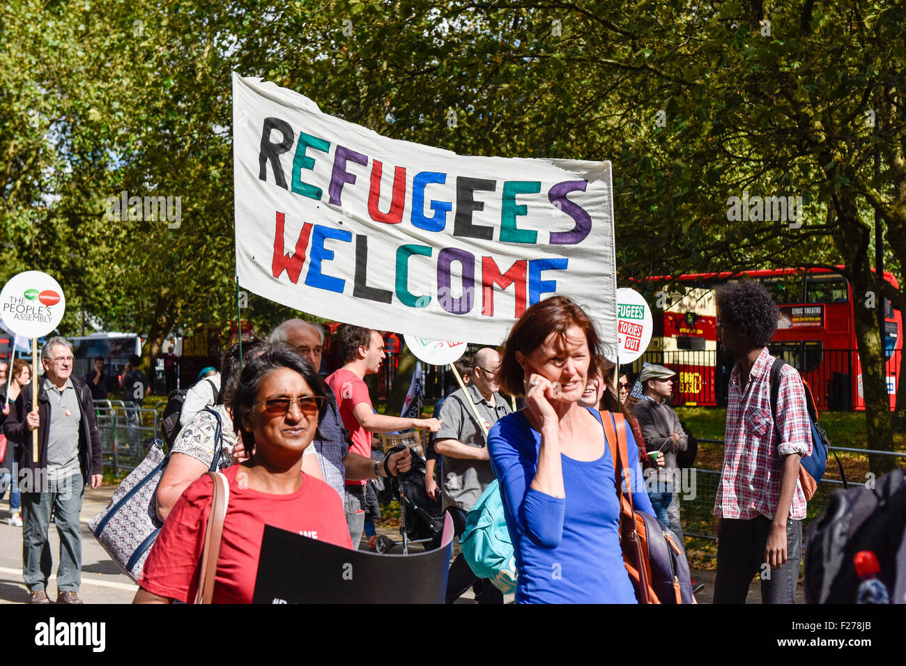 Una manifestación en apoyo de los refugiados e inmigrantes en Londres. Foto de stock