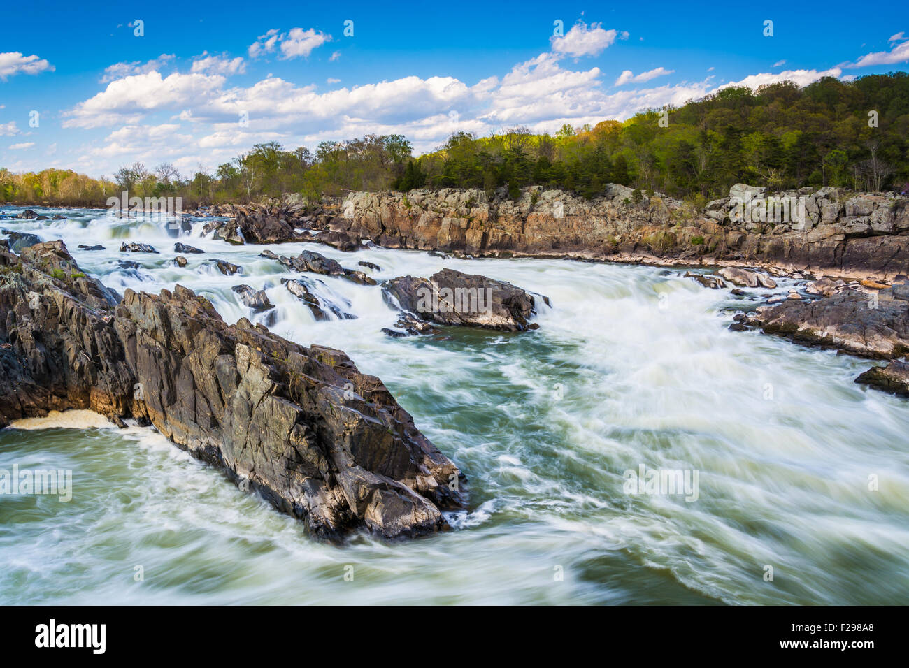 Rápidos en el río Potomac en Great Falls Park, Virginia. Foto de stock