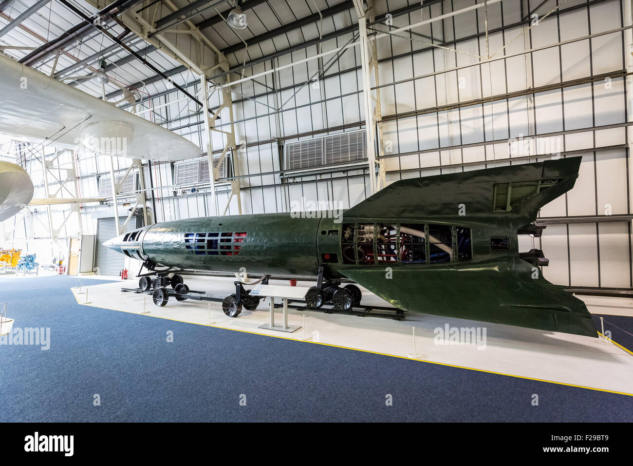Londres, Reino Unido. El 14 de septiembre de 2015. Cohete V-2 alemán.El museo RAF "nuestra mejor hora" pantalla aviones tarde en conmemoración del 75º aniversario de la Batalla de Gran Bretaña Credit: Guy Corbishley/Alamy Live News Foto de stock