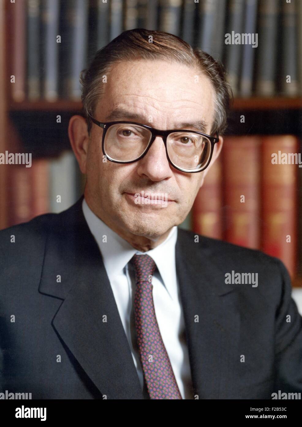 Alan Greenspan fue Presidente de la Reserva Federal de los EE.UU. de 1987 a 2006. Mientras fue presidente durante un período de excepción el crecimiento económico, su política de relajación monetaria contribuyó a la crisis de las hipotecas de alto riesgo, que provocó el 2008 la Bolsa plunge y la siguiente recesión. - (BSLOC 2015 1 106). Foto de stock