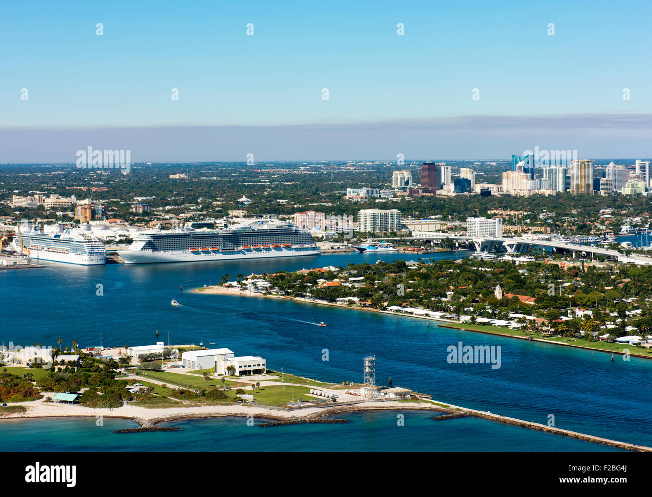 Los cruceros en el puerto de Fort Lauderdale. Foto de stock