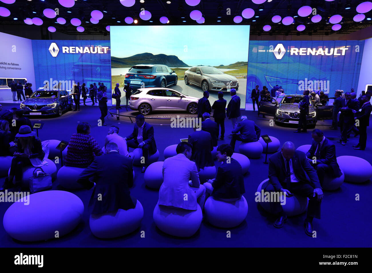 Frankfurt/M, 16.09.2015 - stand Renault en el 66º Salón Internacional del Automóvil IAA 2015 (Internationale Automobil Ausstellung IAA) en Frankfurt/Main, Alemania Foto de stock