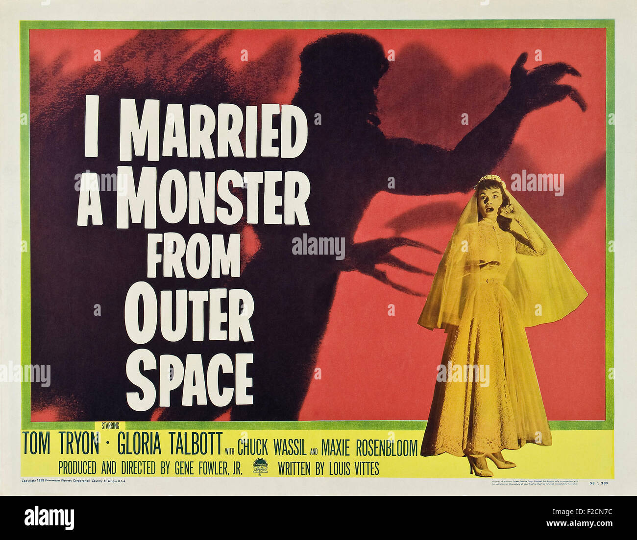 Me casé con un monstruo del espacio exterior 02 - carteles de cine - B Movie Foto de stock