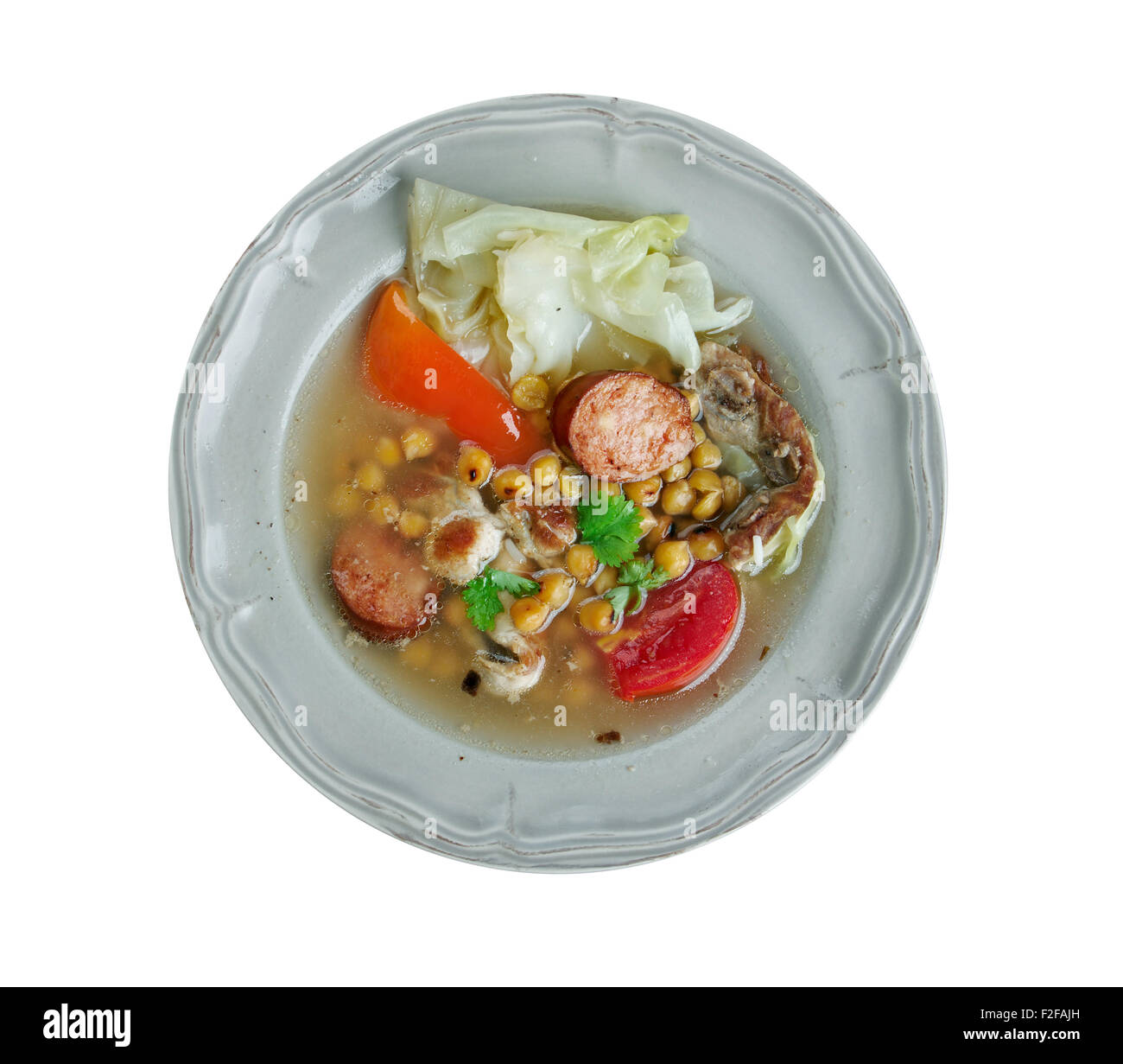 El puchero - estofado oriundo de España, preparado inMexico, Argentina,  Colombia, Paraguay, Uruguay. Los ingredientes básicos del caldo Fotografía  de stock - Alamy