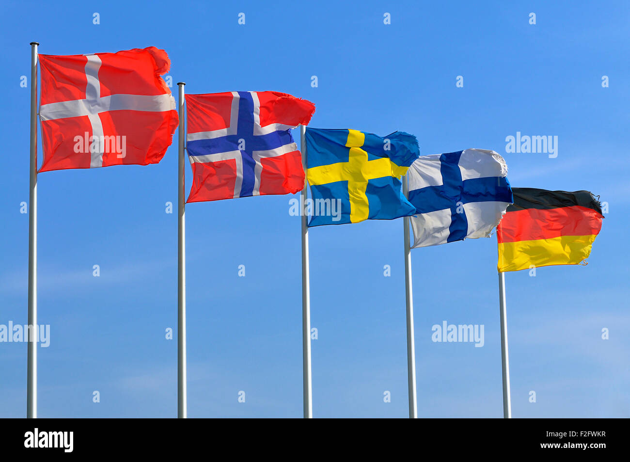 Bandera de finlandia y bandera de suecia fotografías e imágenes de alta
