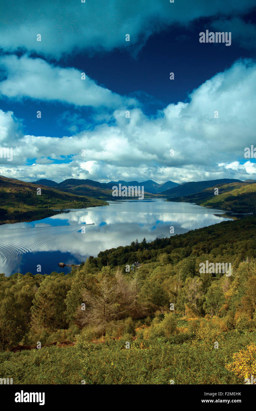 El Arrochar Alpes y Loch Katrine, Loch Lomond y los Trossachs National Park, Stirlingshire Foto de stock