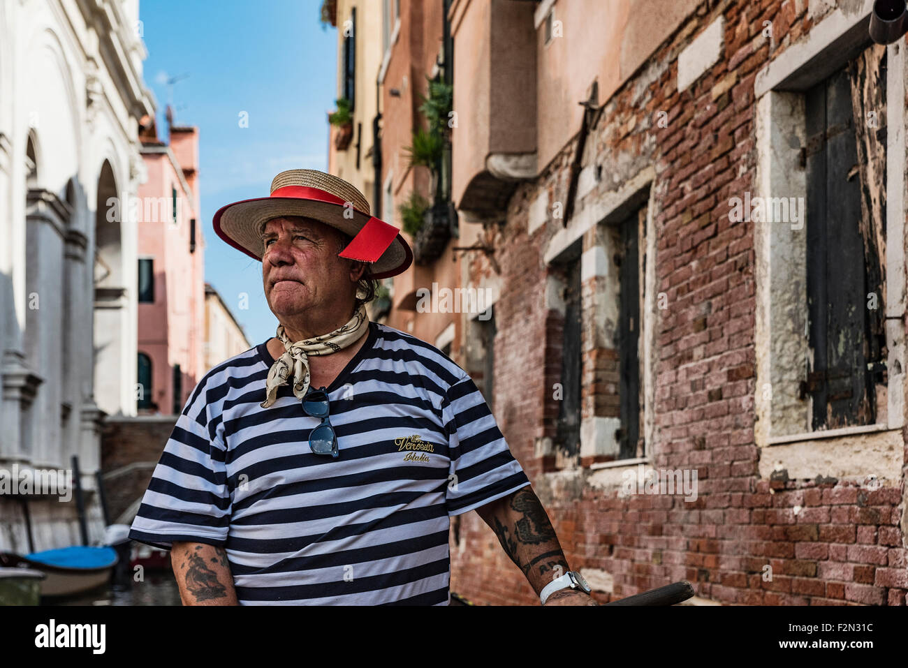 Retrato de un gondolero, Venecia, Italia Foto de stock
