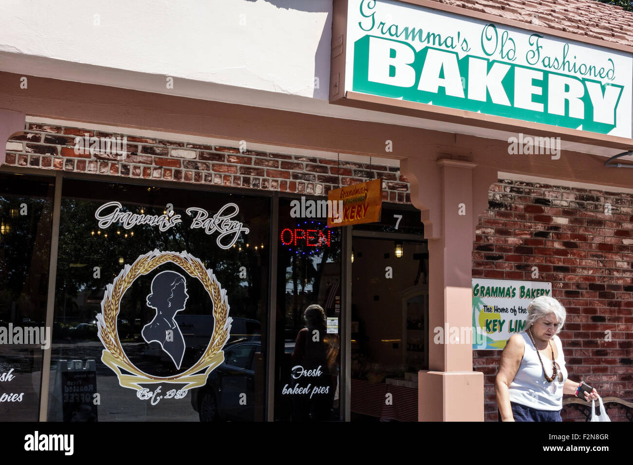 Delray Beach Florida, Gramma's Old Fashion Bakery, frente, entrada, los visitantes viaje recorrido turístico turismo puntos de referencia cultura cultural, vac Foto de stock