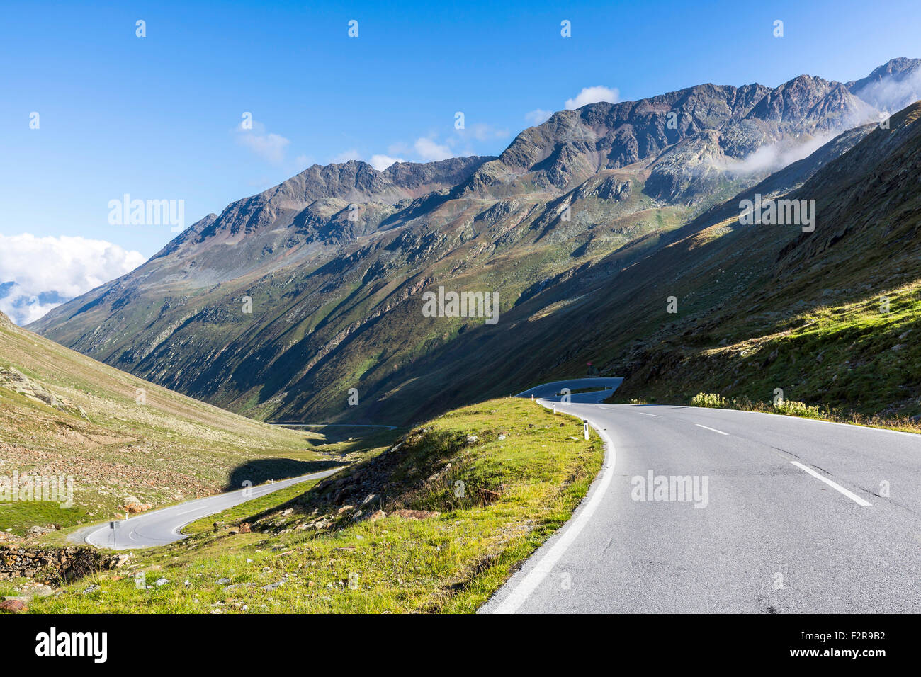 Mountain pass road, Timmelsjoch, Passo del rombo, Oetztal, Tirol, Austria Foto de stock