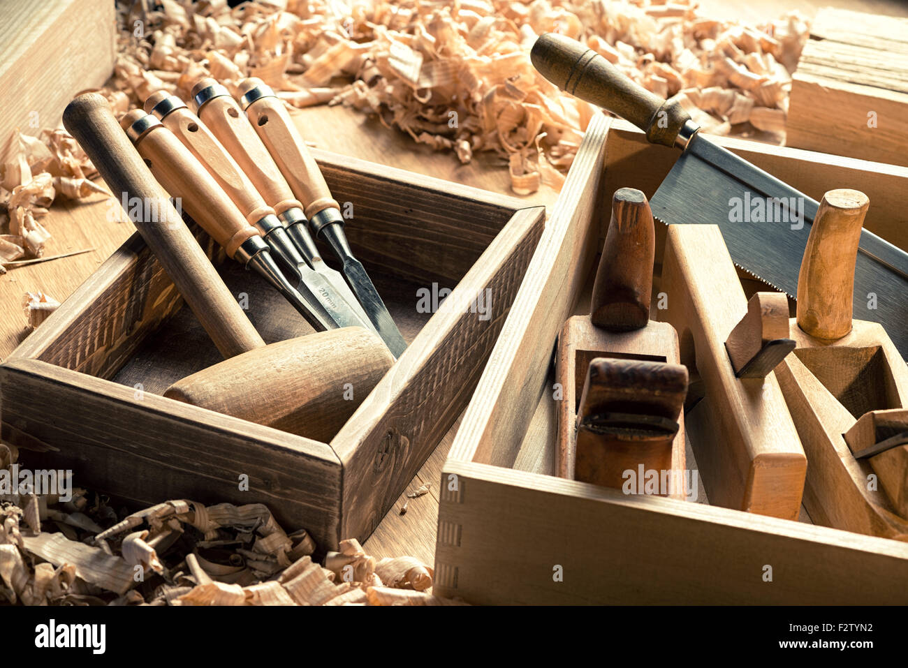 Las herramientas de la carpintería y ebanistería en el taller Fotografía de  stock - Alamy