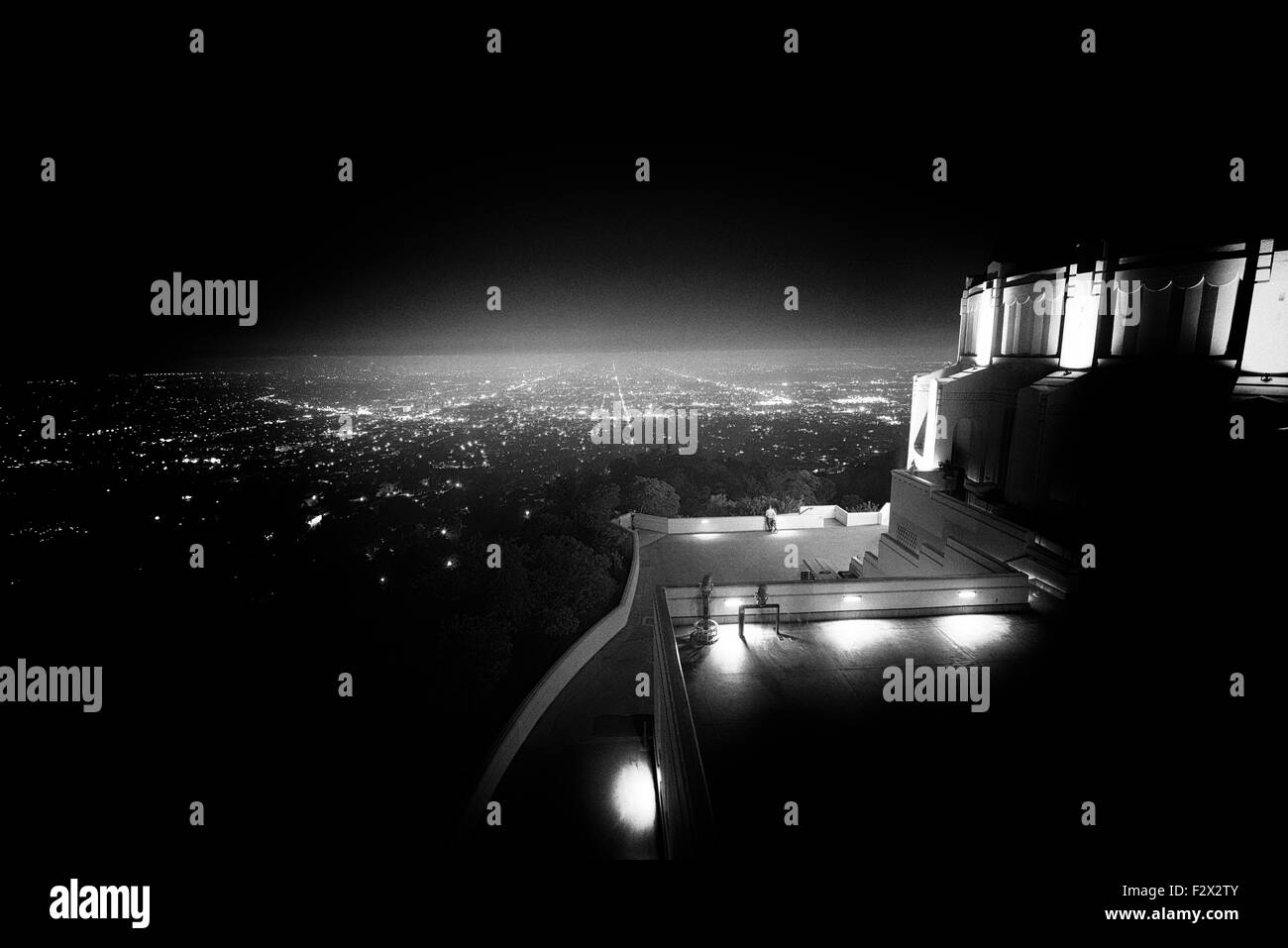 Ciudad vistos desde un observatorio, el Observatorio Griffith, Los Ángeles, California, Estados Unidos. Foto de stock