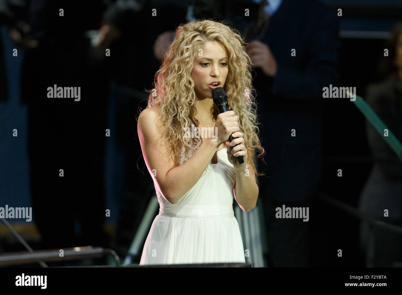 Nueva York, Estados Unidos. 25 Sep, 2015. El Fondo de Naciones Unidas para  la Infancia (UNICEF), Embajadora de Buena Voluntad de Shakira se realiza al  inicio de la Cumbre Mundial sobre Desarrollo